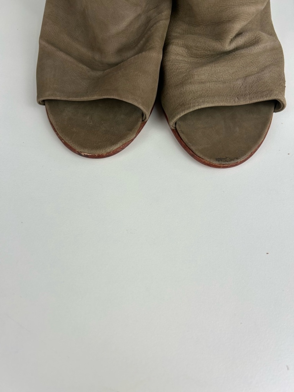 FREE PEOPLE CLEARWATER STACKED HEEL PEEP TOE ANKLE BOOT SIZE 38 TAUPE COLOR - Picture 6 of 12